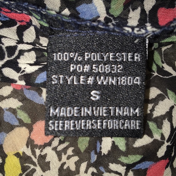 4 for $30! Size S Sleeveless top with racer back - Picture 4 of 4